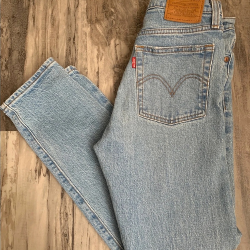 Levi's Classic Blue Denim Wedgie Jeans